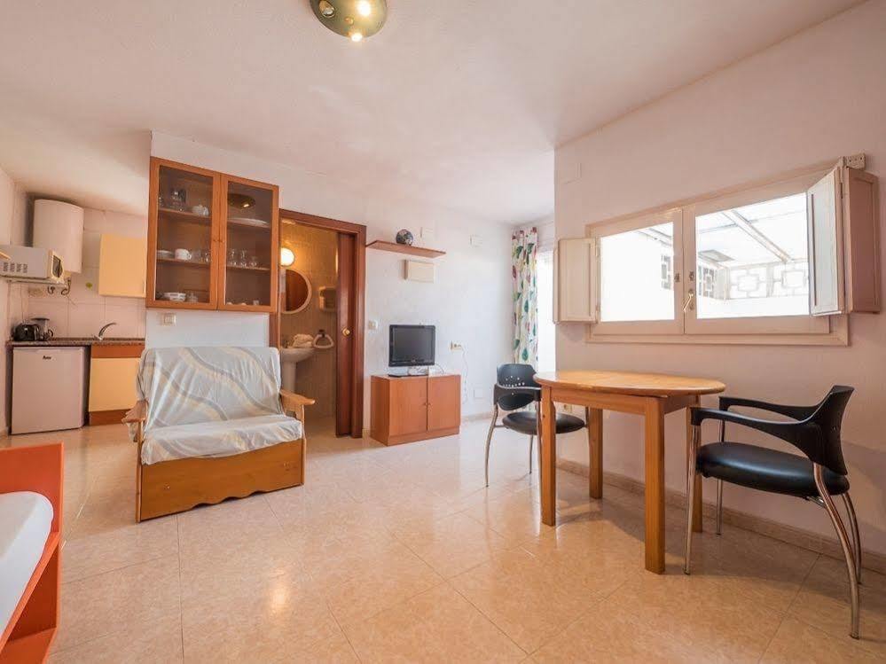 Agi Peater Center Apartment Roses Ngoại thất bức ảnh